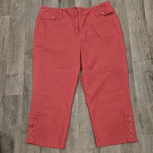 Larry Levine Coral Pink Capris with Gold Button Detail Size 14 SKU 244